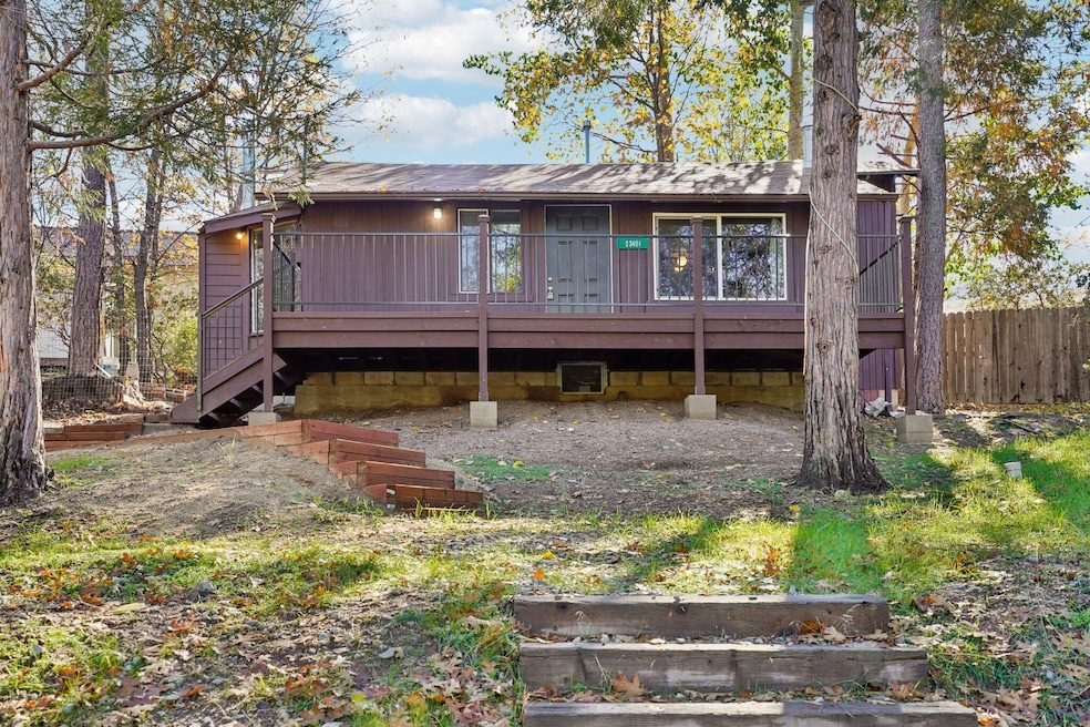 53451 Middleridge Dr, Idyllwild-Pine Cove, CA 92549 - photo 1