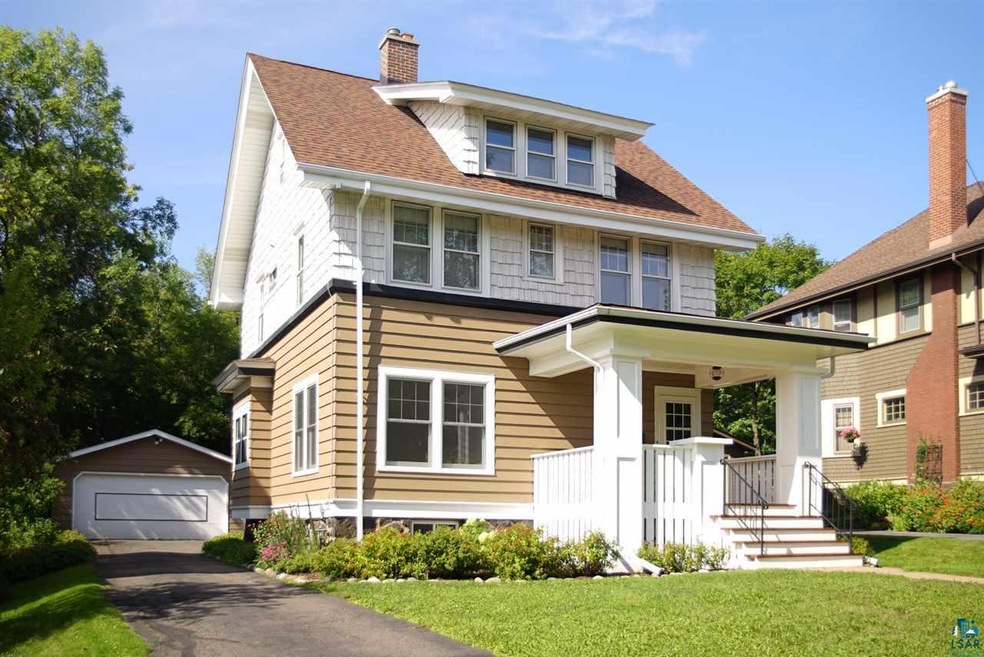 2127 Sussex Ave, Duluth, MN 55803 - photo 1