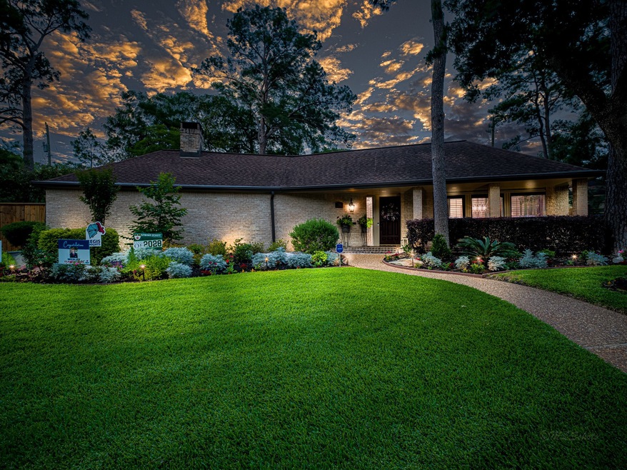 322 Vanderpool Ln, Houston, TX 77024 - photo 1