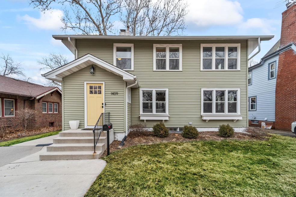 1409 43rd St, Des Moines, IA 50311 - photo 1