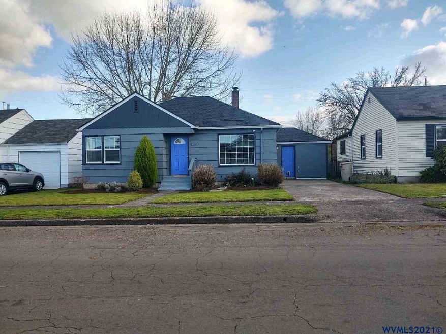 1060 13th Ave SW, Albany, OR 97321 - photo 1