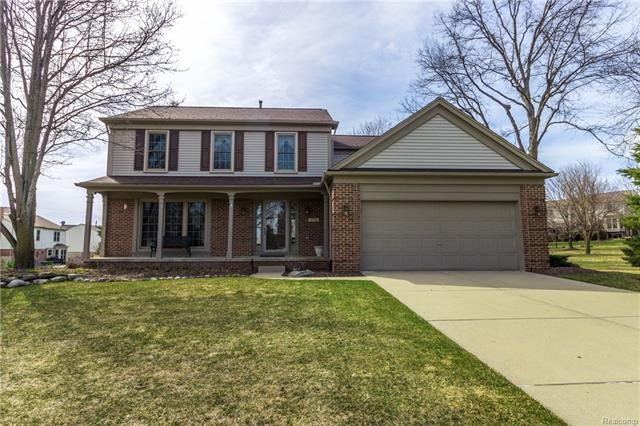 Welcome to 3734 Rolling Ridge Ct.