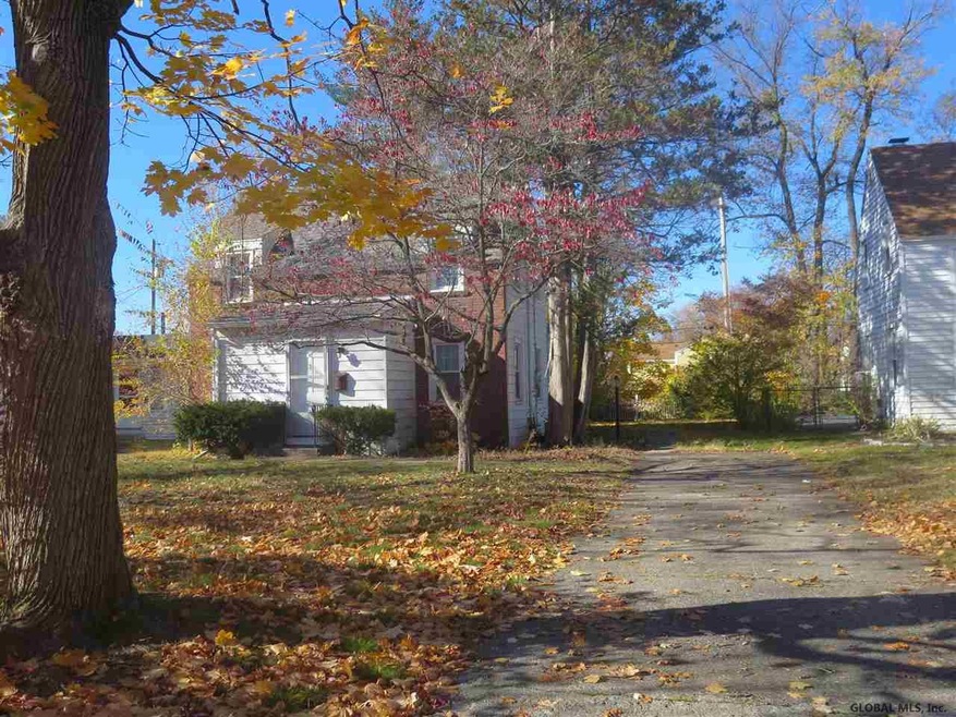 10 Victor St, Albany, NY 12206 - photo 1