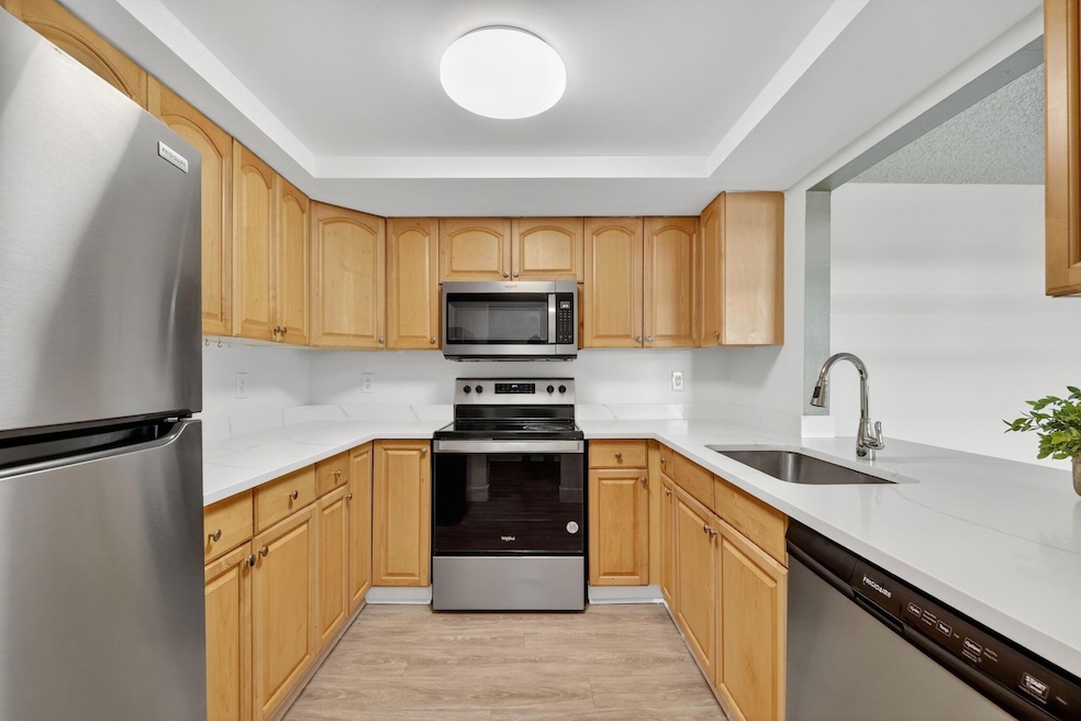 2513 S 17th St unit 206, Fort Pierce, FL 34982 - photo 1