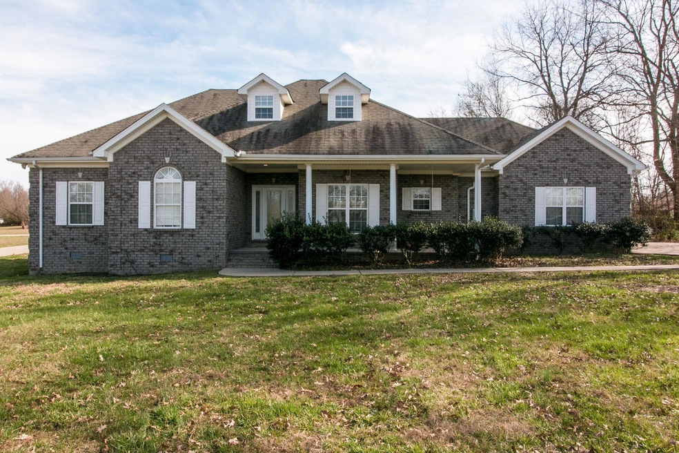 Welcome to 435 Long St W, McEwen. This all brick home has 3bd/2ba and a bonus room over the garage. 