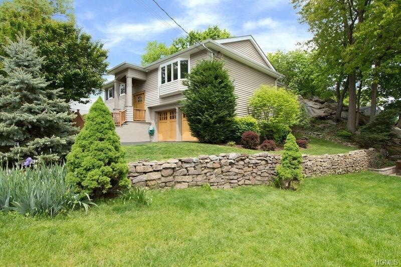 8 Crescent Ln, Dobbs Ferry, NY 10522 - photo 1