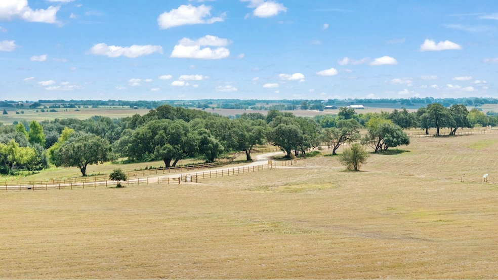 3153 Fm 956, Freyburg, TX 78956 - photo 1