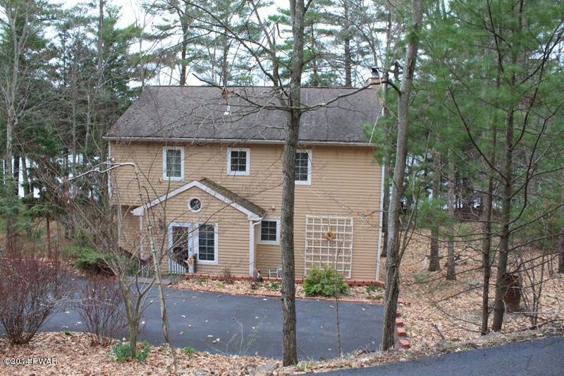 87 Woodledge East Lake Dr, Hawley, PA 18428 - photo 1