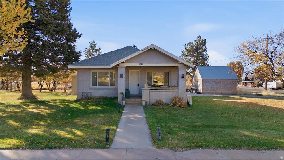 295 N 100 West St, Fillmore, UT 84631 - photo 1