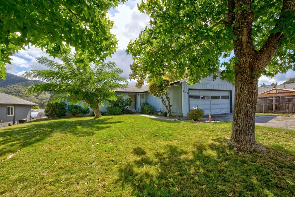 419 Discovery Ln, Rogue River, OR 97537 - photo 1