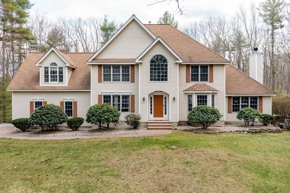 15 Mitchell Pond Rd, Windham, NH 03087 - photo 1