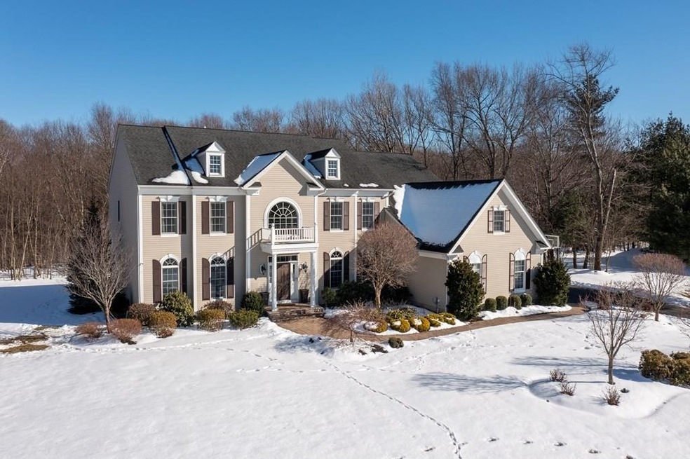 19 Overlook Rd, Hopkinton, MA 01748 - photo 1