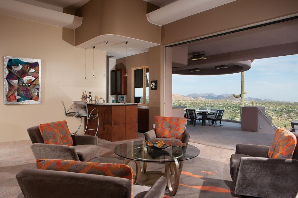 The Essence of the Arizona Home