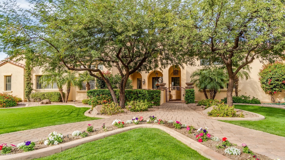 2716 E Carob Dr, Chandler, AZ 85286 - photo 1