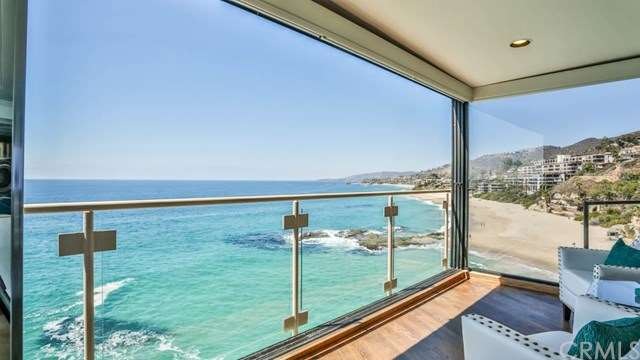 Ocean views of Laguna's white sandy beaches and no