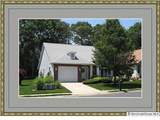 1830 Sweetbay Dr, Toms River, NJ 08755 - photo 1