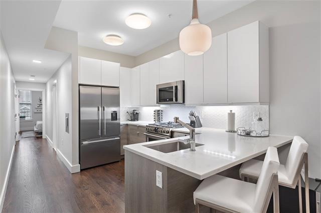 267 Baldwin Ave unit 301, Jersey City, NJ 07306 - photo 1