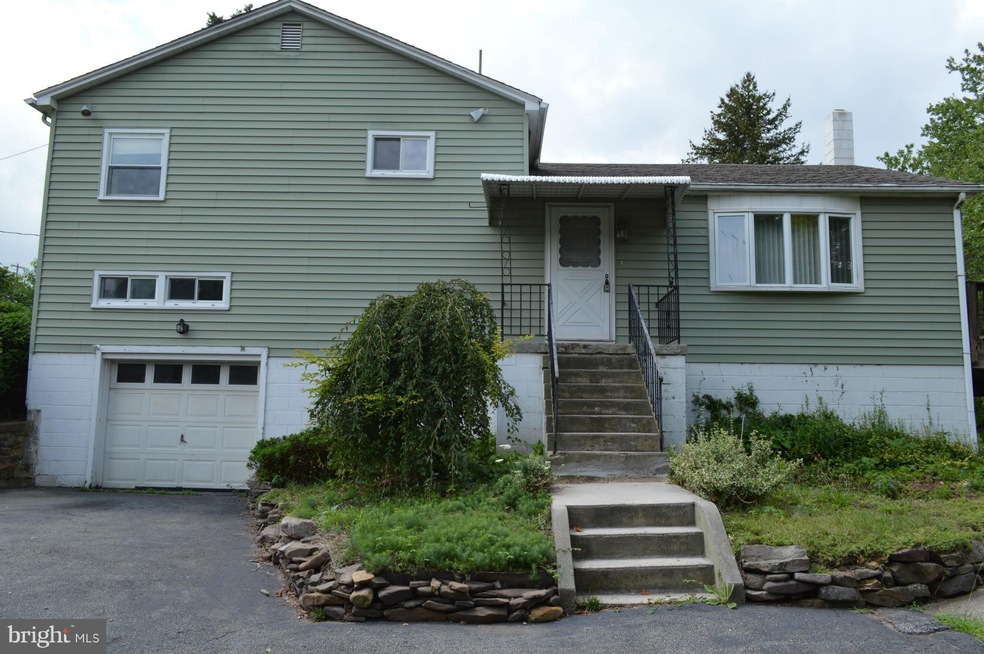 1478 Paw Rd, Paw Paw, WV 25434 - photo 1