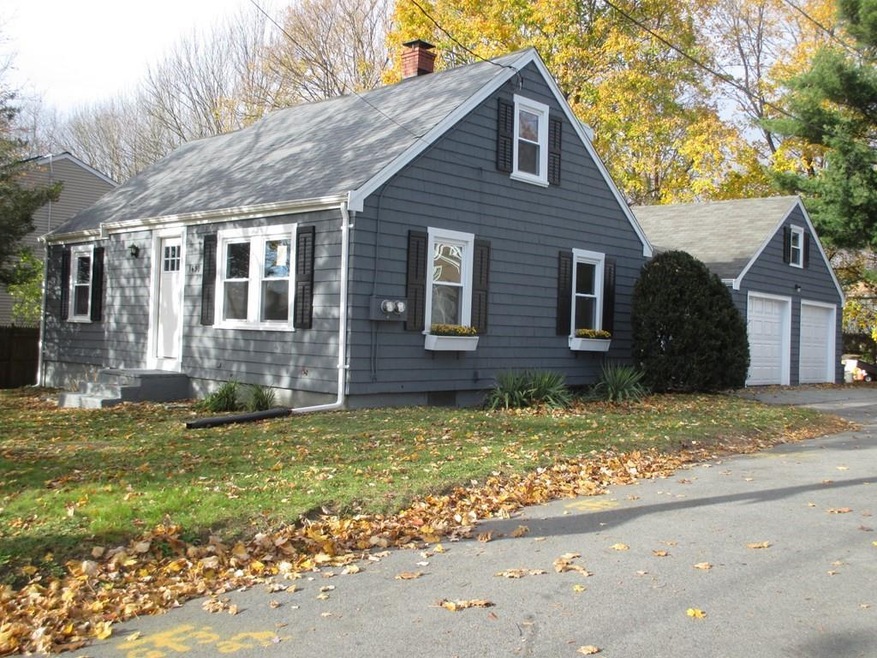 1490 Read St, Somerset, MA 02726 - photo 1