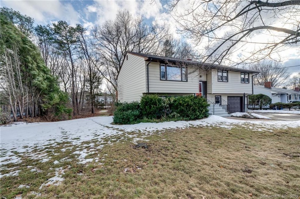 170 Scott Dr, Manchester, CT 06042 - photo 1