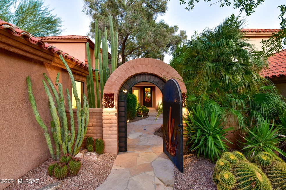 GATED FRONT COURTYARD