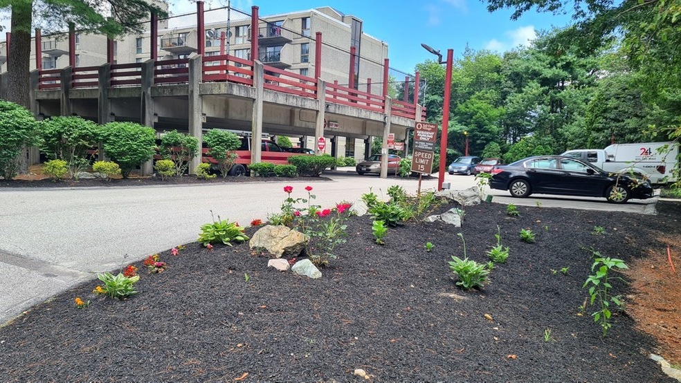 Tall Oaks Village unit 402, South Weymouth, MA 02190 - photo 1