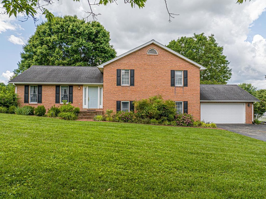 Under Contract $299,900