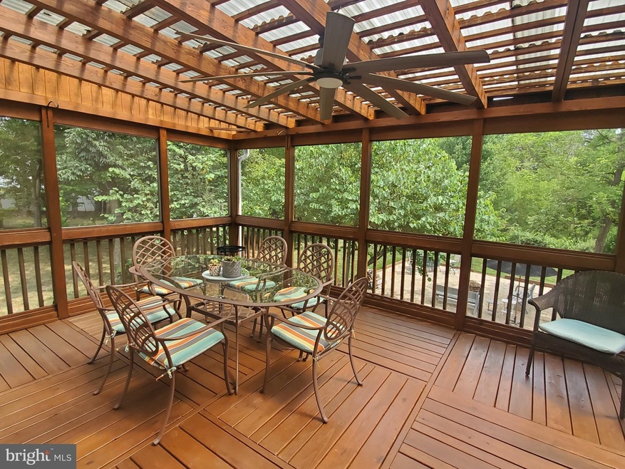 12484 Camborne Ct, Bristow, VA 20136 - photo 1