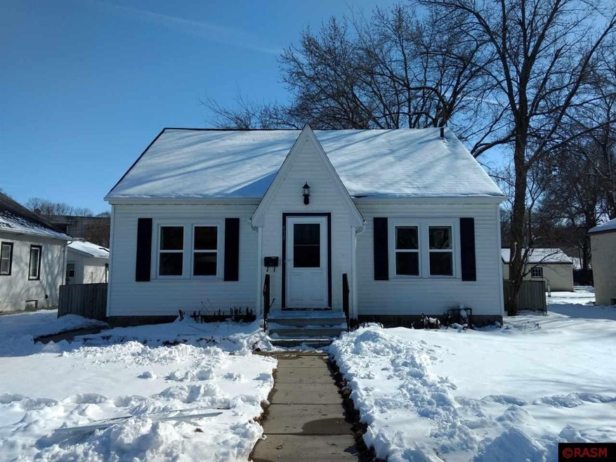 515 Park Ln, Mankato, MN 56001 - photo 1