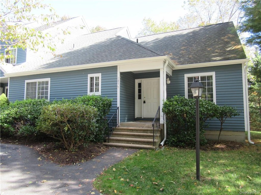 105 Essex Ct, Brewster, NY 10509 - photo 1