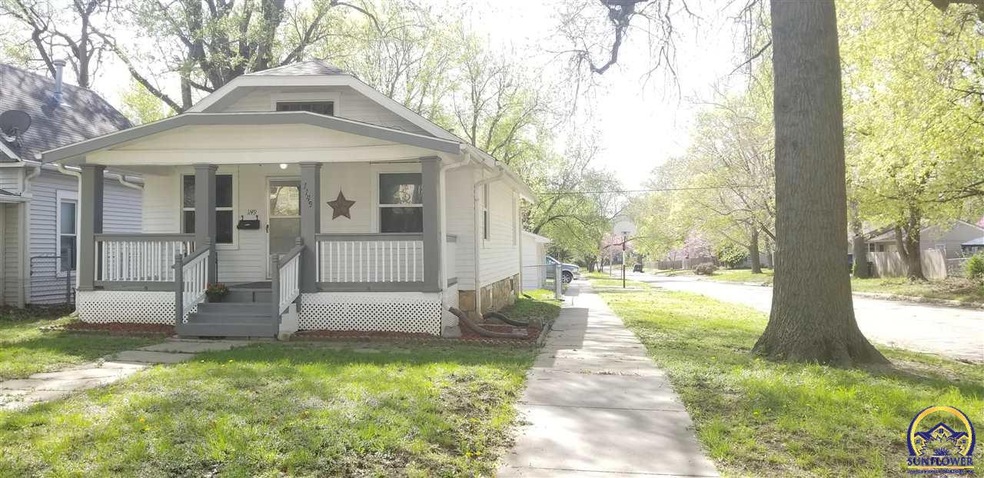 1149 SW High Ave, Topeka, KS 66604 - photo 1