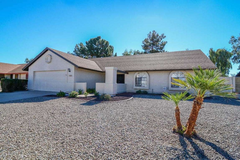 3301 W Campo Bello Dr, Phoenix, AZ 85053 - photo 1