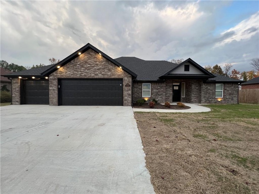 5007 Overland Rd, Siloam Springs, AR 72761 - photo 1