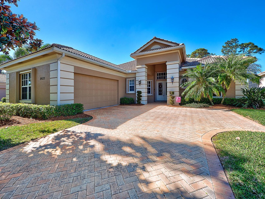 8633 Tompson Point - Front