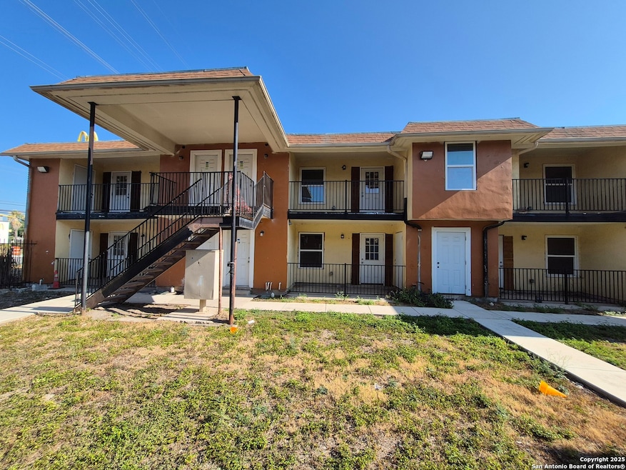 3718 Pleasanton Rd unit 2-201, San Antonio, TX 78221 - photo 1