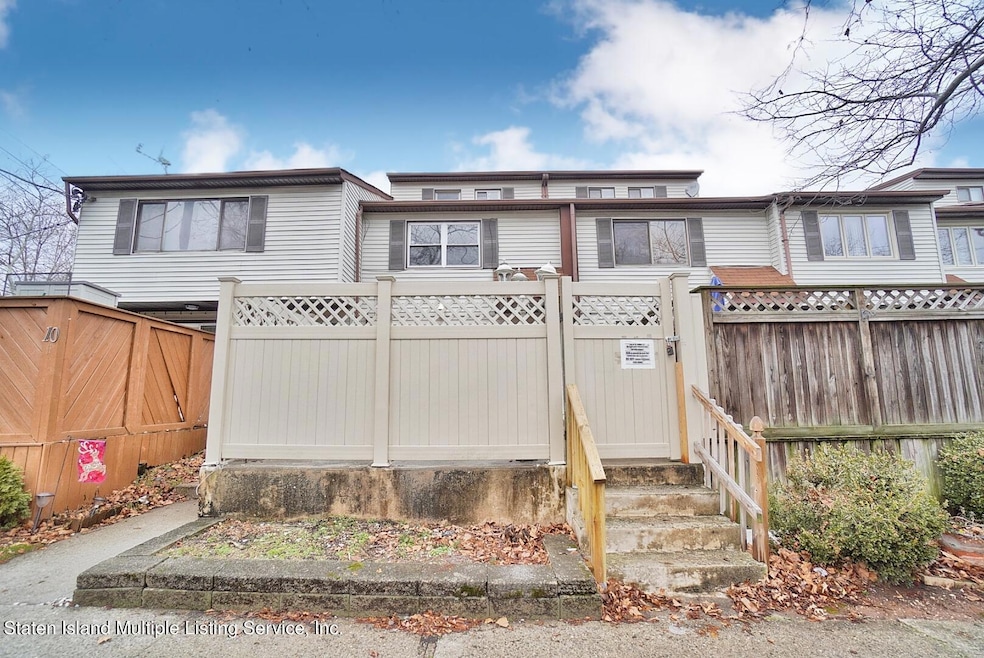 12 Bunnell Ct