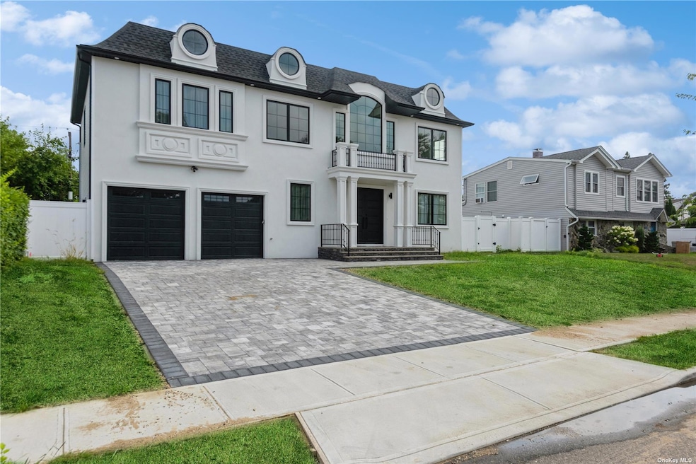 Sold $1,530,000 • Co-Listing Agent