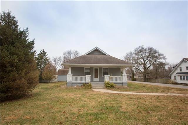 3005 S Claremont Ave, Independence, MO 64052 - photo 1