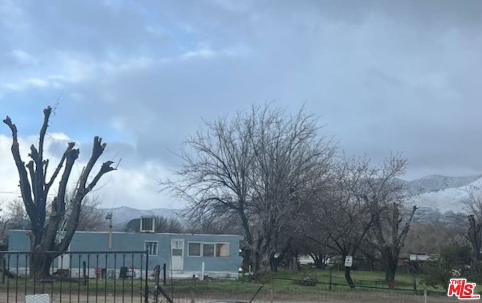 14140 Roberts Ln, Weldon, CA 93283 - photo 1