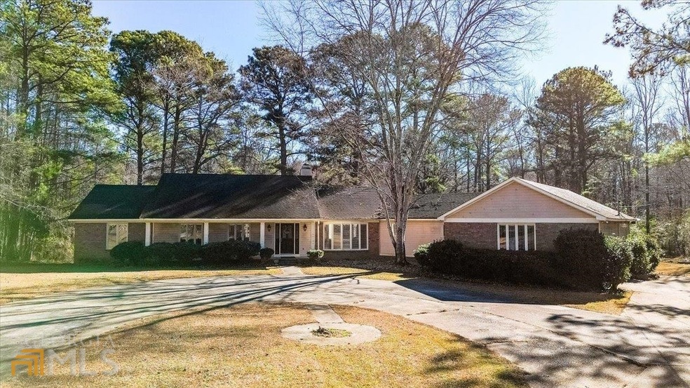 160 Vonron Dr, Macon, GA 31210 - photo 1