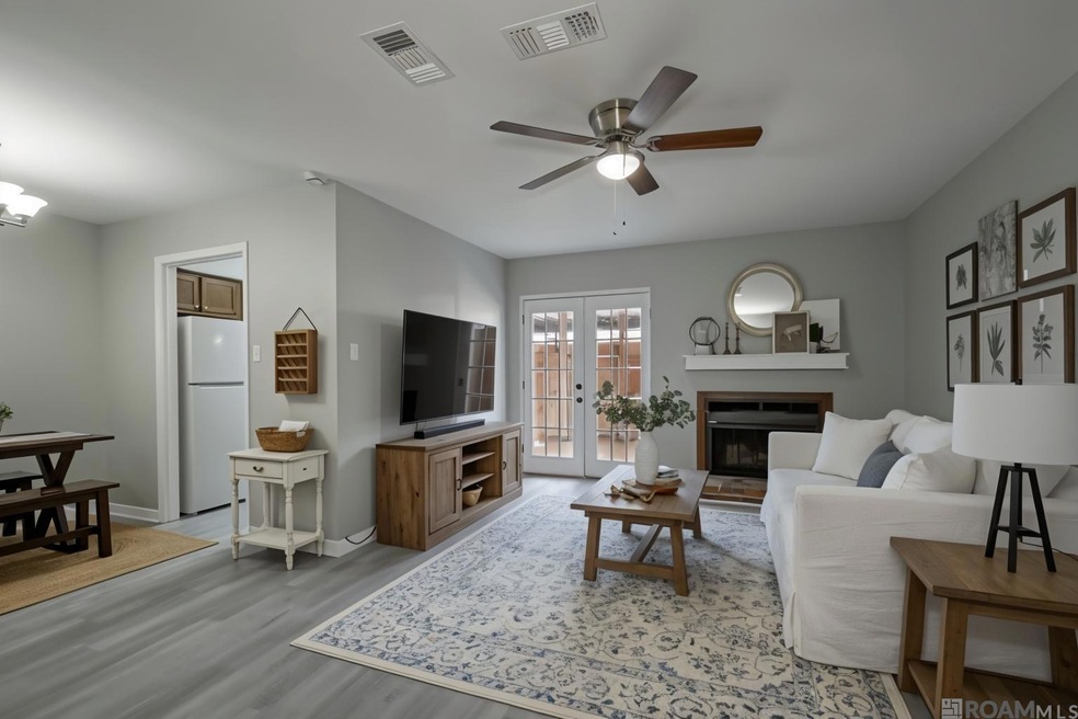 6212 Stumberg Ln unit 402, Baton Rouge, LA 70816 - photo 1