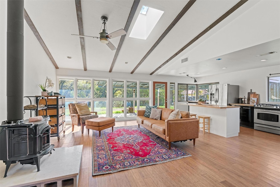 Under Contract $524,900