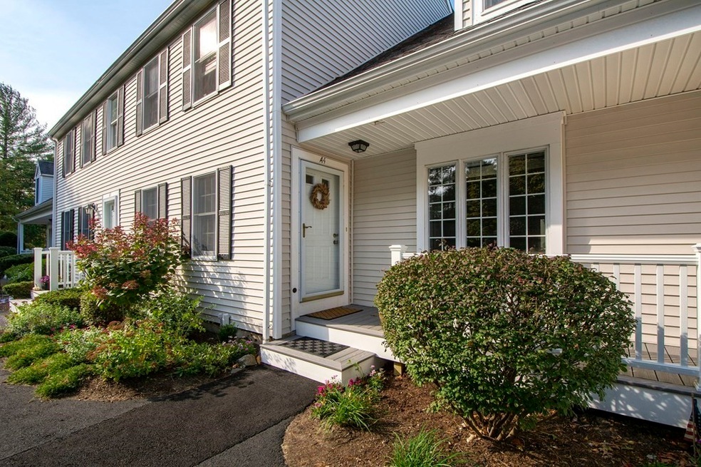 547 Washington St unit A4, Pembroke, MA 02359 - photo 1