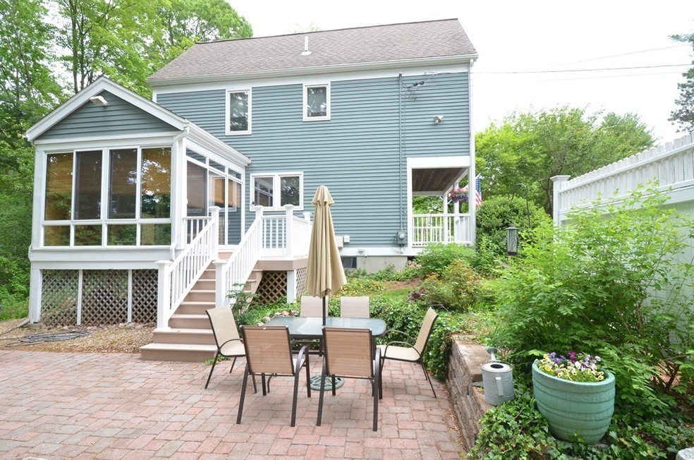 416 Maple St, Franklin, MA 02038 - photo 1