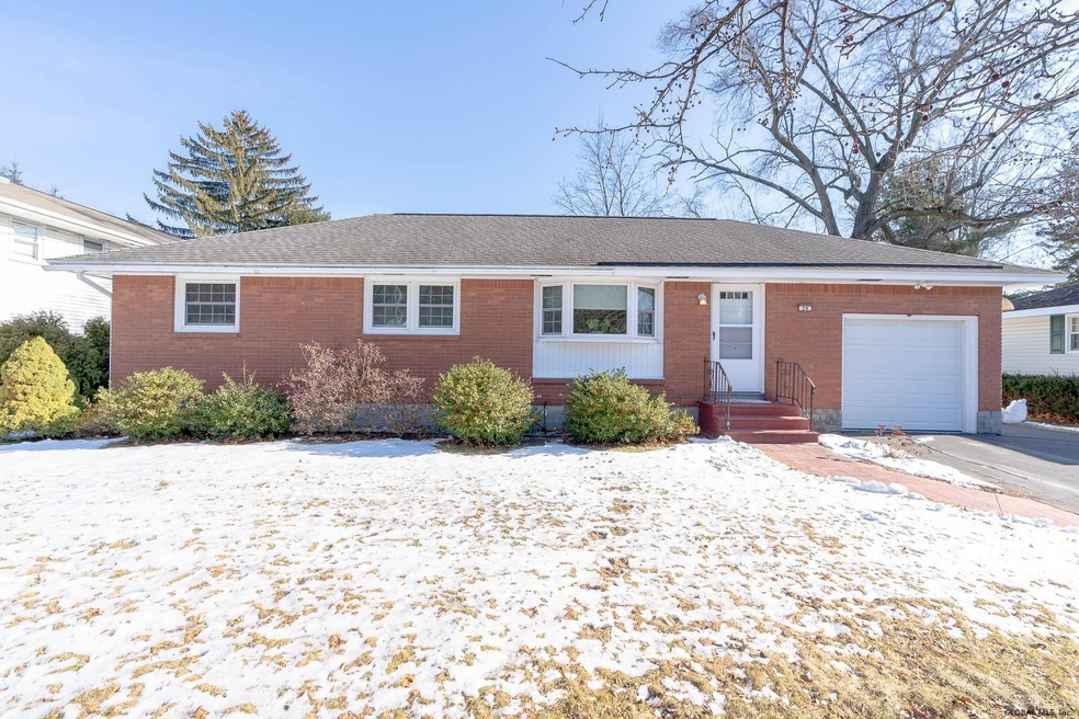 29 Norbrick Dr, Albany, NY 12205 - photo 1