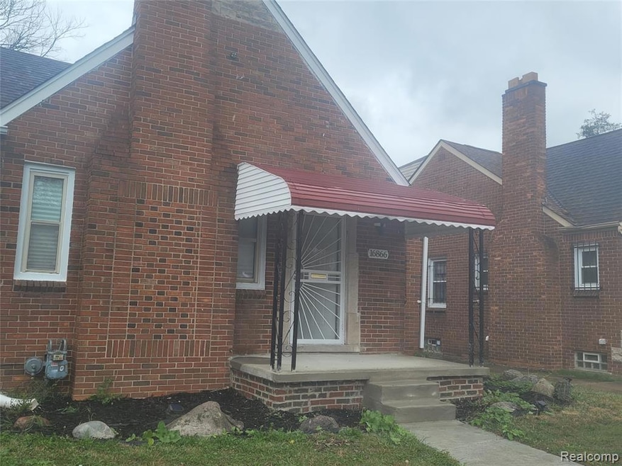16866 Biltmore St, Detroit, MI 48235 - photo 1