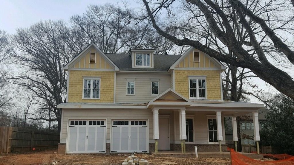 Fantastic floor plan with front & rear covered por