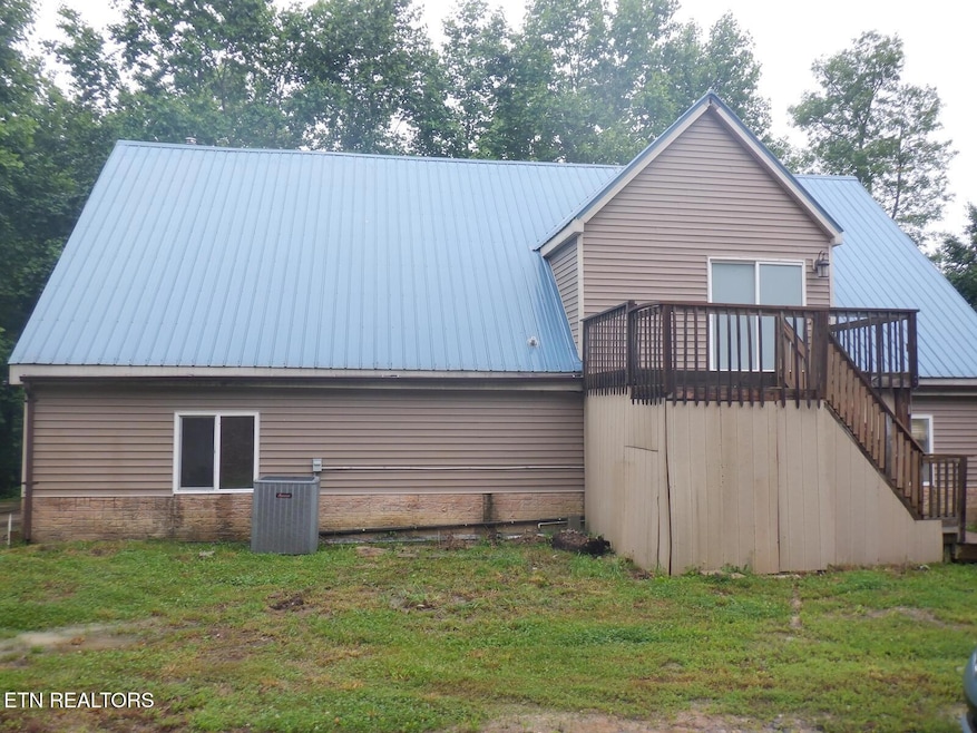 70201 Key Ridge Rd Back