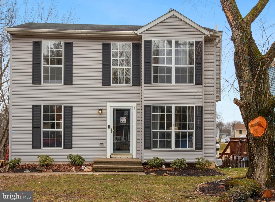 6832 Littlewood Ct, Sykesville, MD 21784 - photo 1