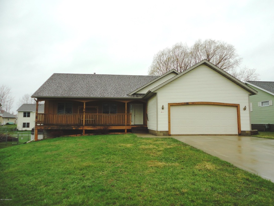 400 7th St SW Plainview